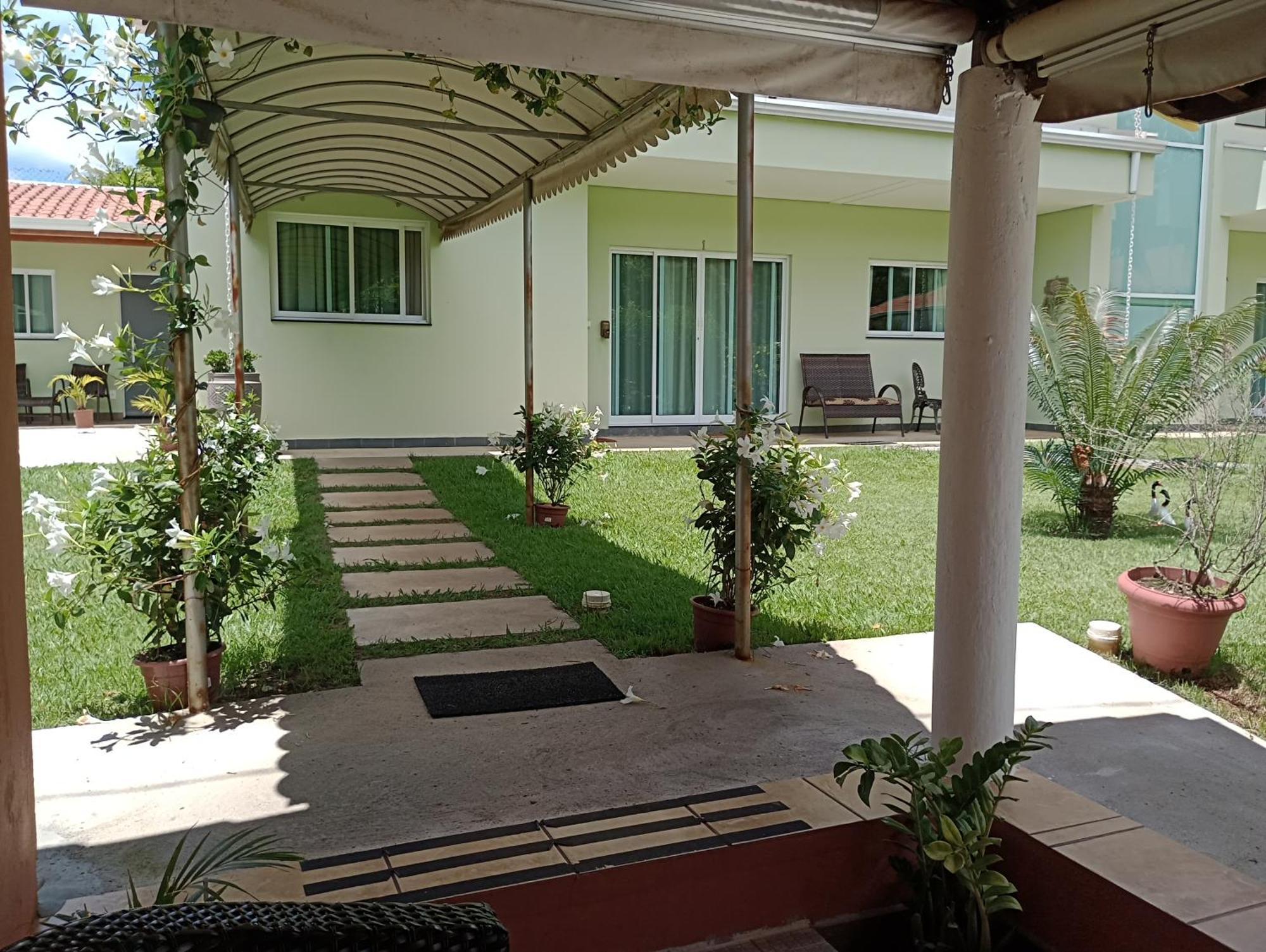Pousada Chacara Vivalli Holambra Exterior photo