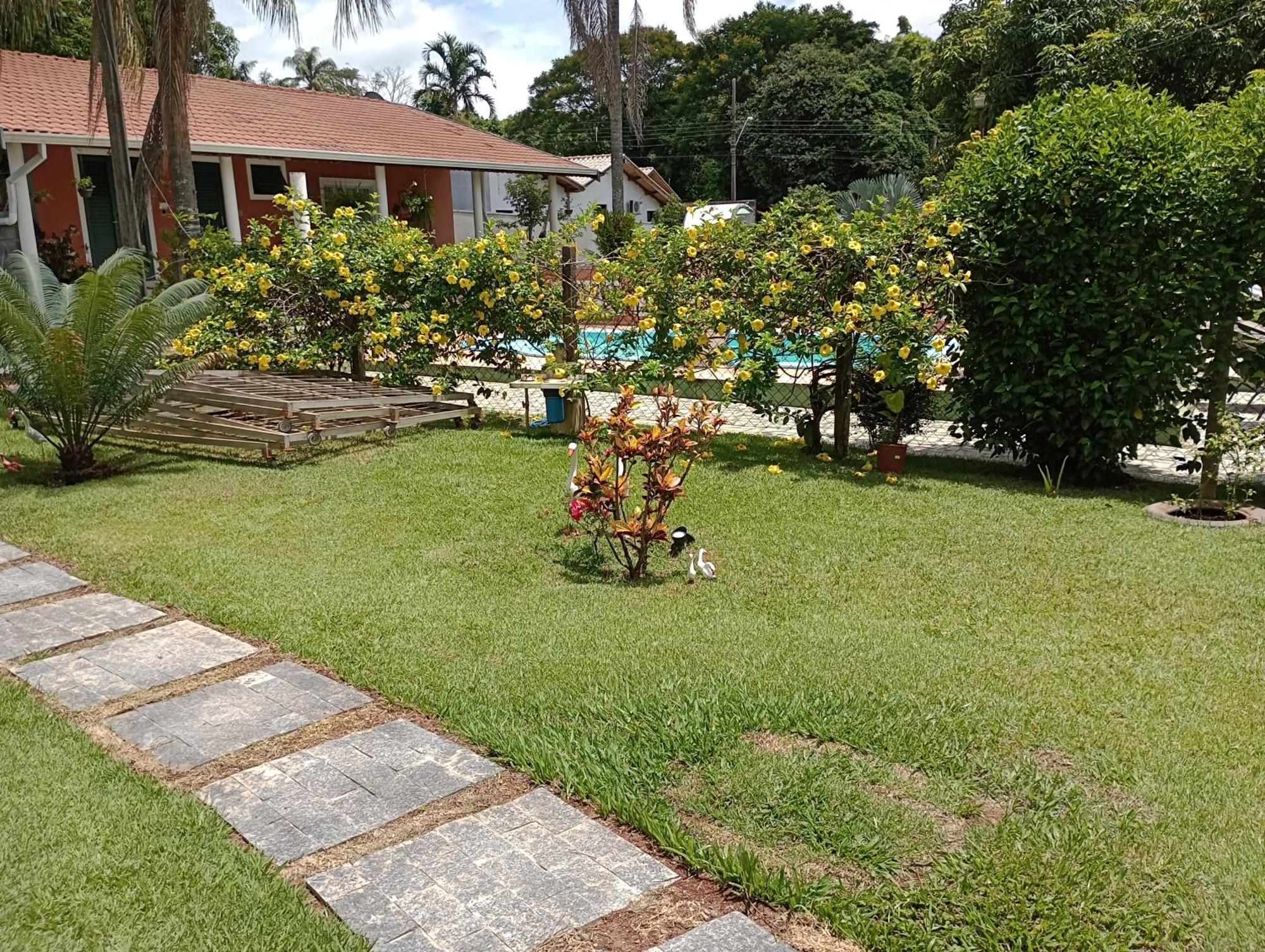 Pousada Chacara Vivalli Holambra Exterior photo